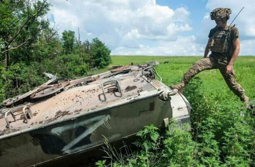 Росіянам "насипали" на сході: підірвано колону з десятками штурмовиків РФ